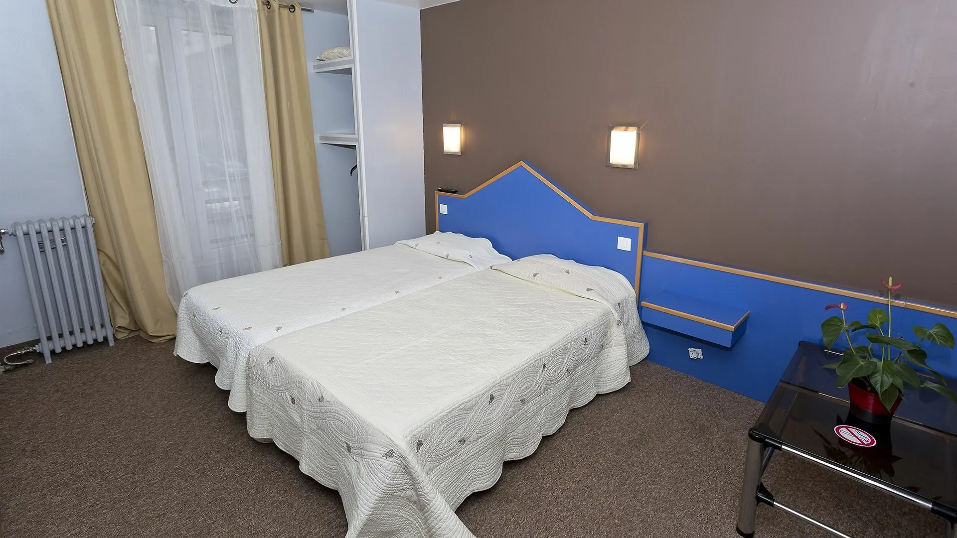 Hipotel Pere-lachaise Republique Hotel Paris