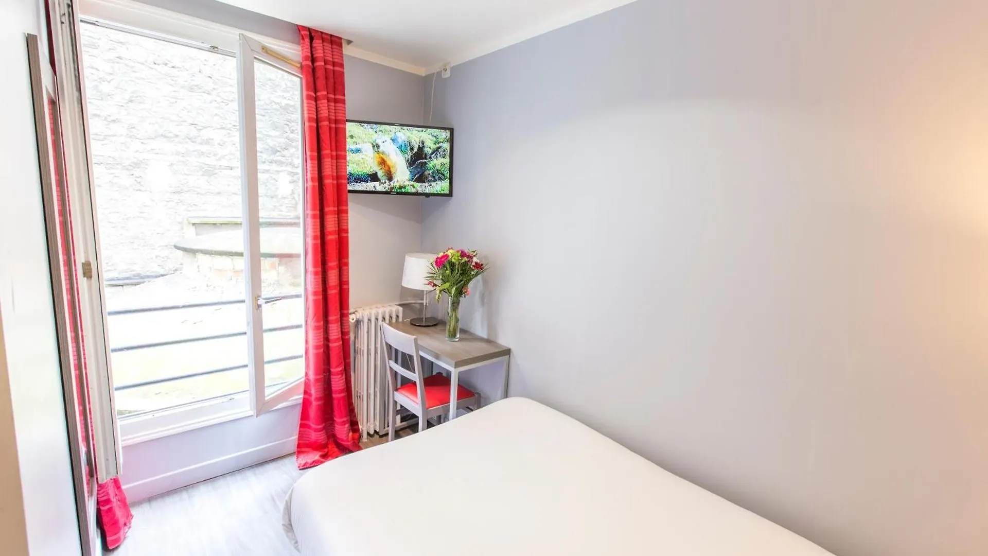 Hotel Hipotel Pere-lachaise Republique Paris