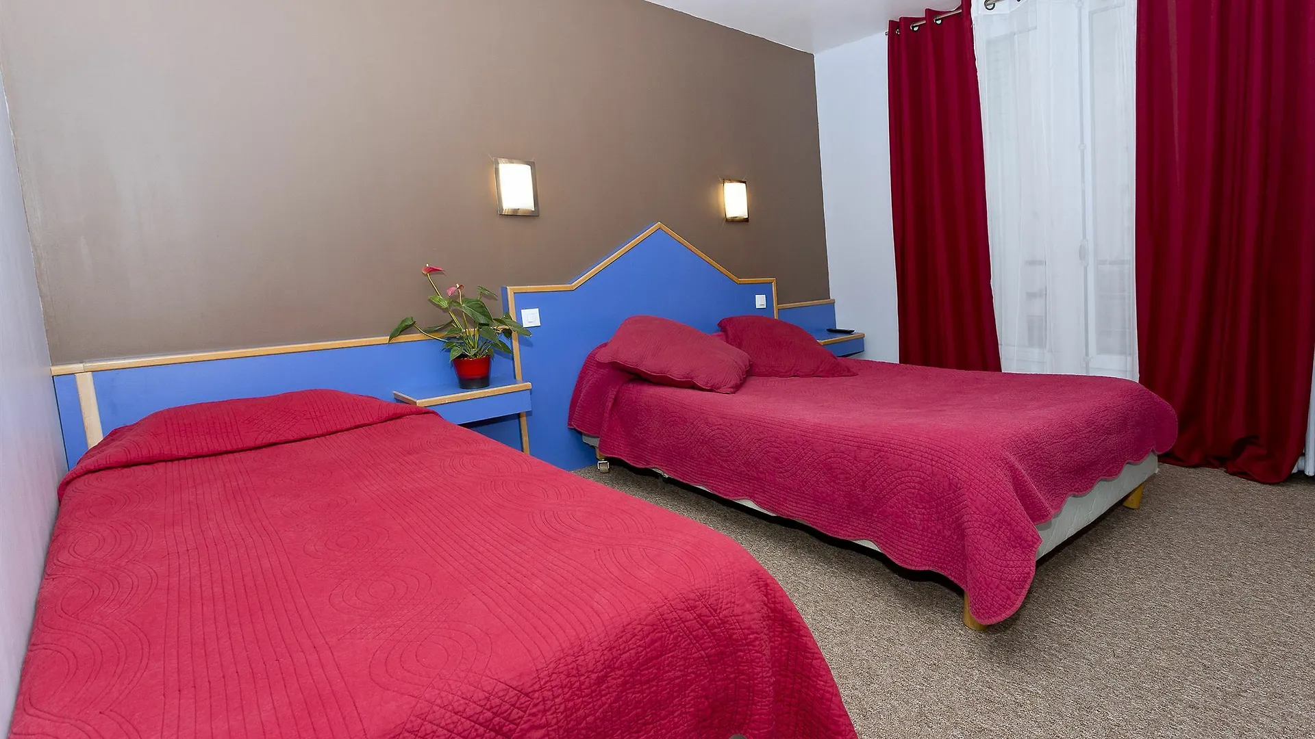 Hipotel Pere-lachaise Republique Отель 3*
